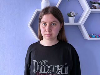 AliceAdamse's Live cam submissive Profile Image