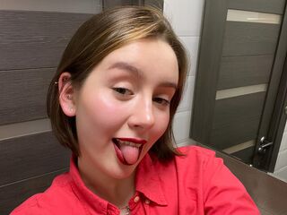 DiSun's Tip live cam models Profile Image