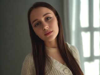 ElwynaHarn's Vid Profile Image