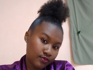 FanirisoaEmina's Personalized cam shows Profile Image