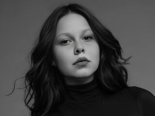 GuinevereGranby's Live sex teen Profile Image