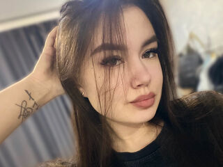 MaudCornett's Boobs cam Profile Image