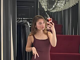 OdelynBreed's Foot fetish cam shows Profile Image
