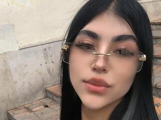 SaraHearth's Latina live cam shows Profile Image