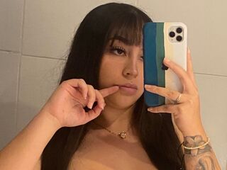 SharlotCooper's Japanese live cam girls Profile Image